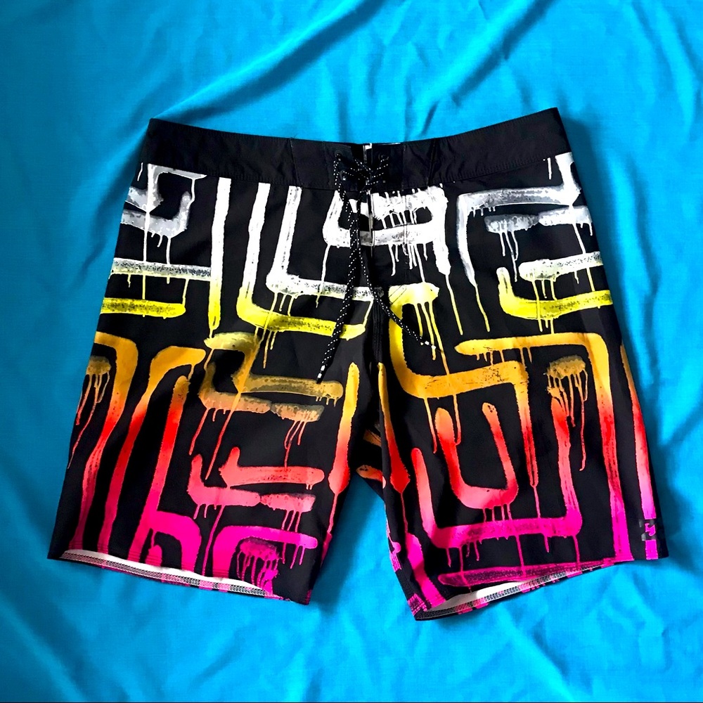 Graphic Billabong Airlite Boardshorts Size 34